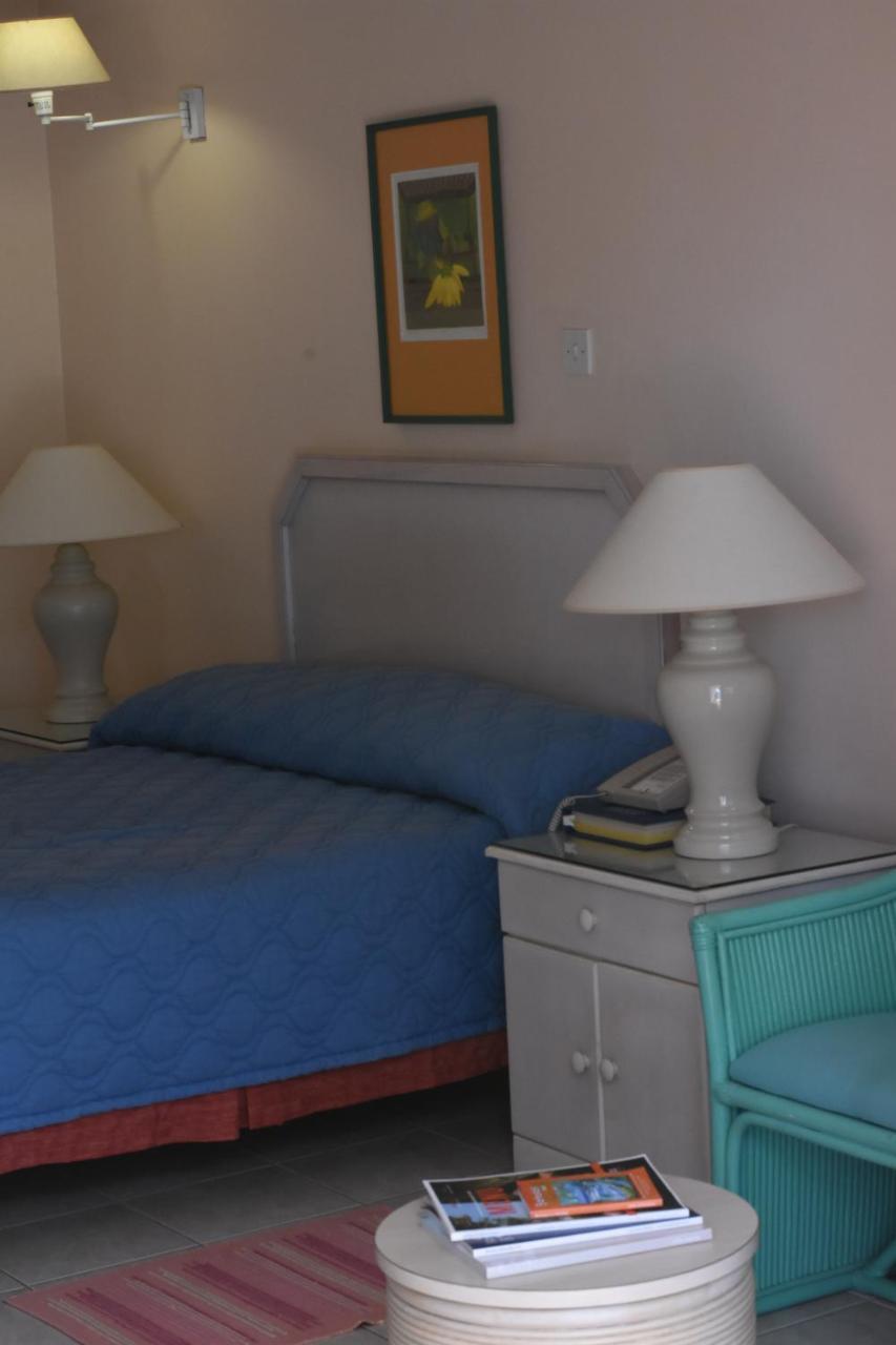 Hotel Pommarine 브리지타운 외부 사진